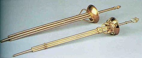Fistula (liturgical object) .